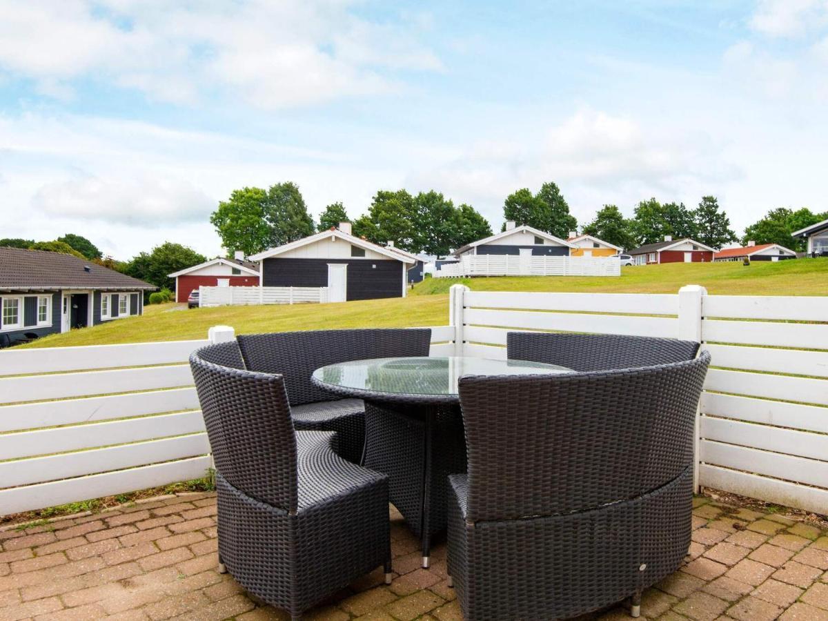 6 person holiday home in Aabenraa Buitenkant foto