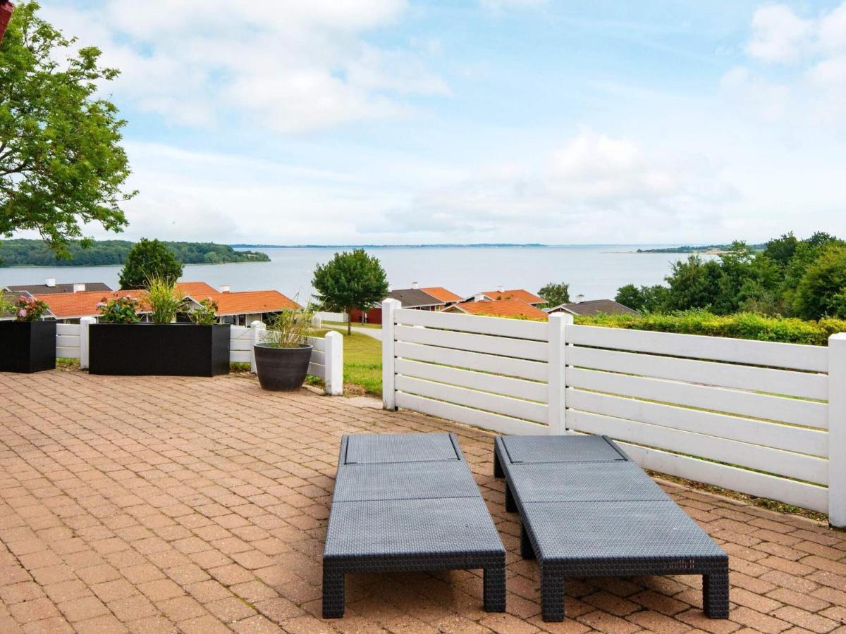 6 person holiday home in Aabenraa Buitenkant foto