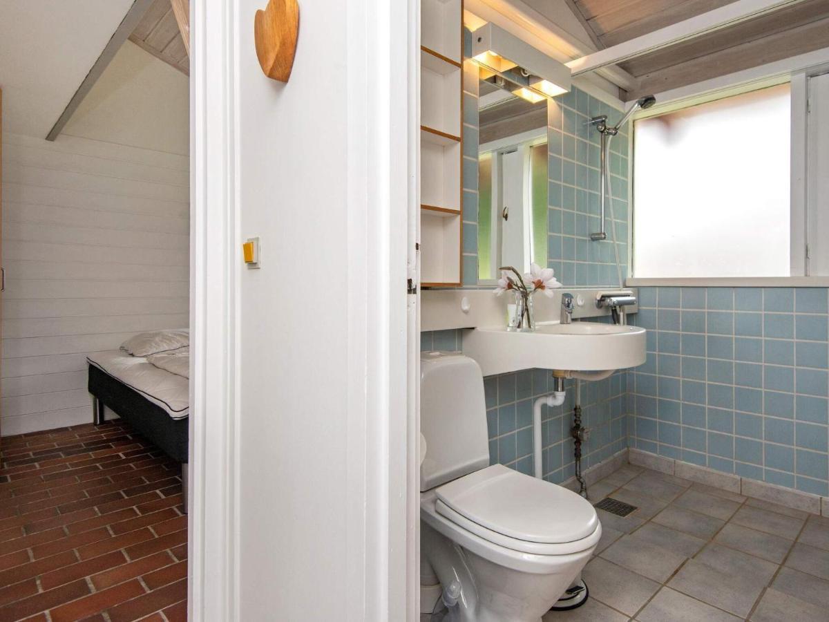 6 person holiday home in Aabenraa Buitenkant foto
